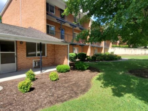 Northview Drive 1BR smaller